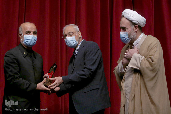 جشن گرامیداشت روز دانشجو و رونمایی از تندیس یادبود شهدای نخبه و دانشجوی دارالشهدای منطقه 17شهرداری تهران