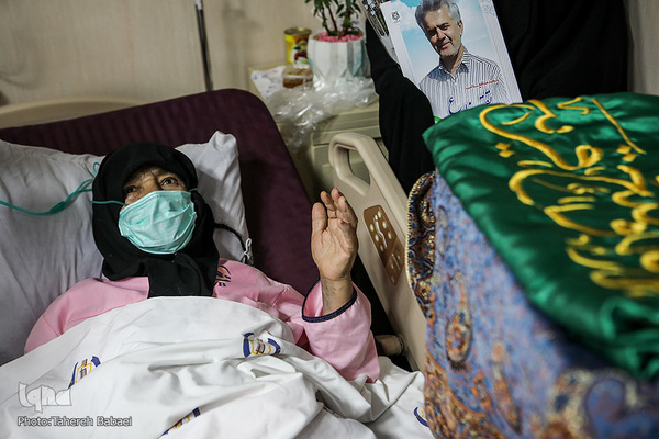 تجلیل و تکریم از مقام شامخ پرستاران و مدافعان سلامت به‌ویژه پرستاران نمونه قرآنی