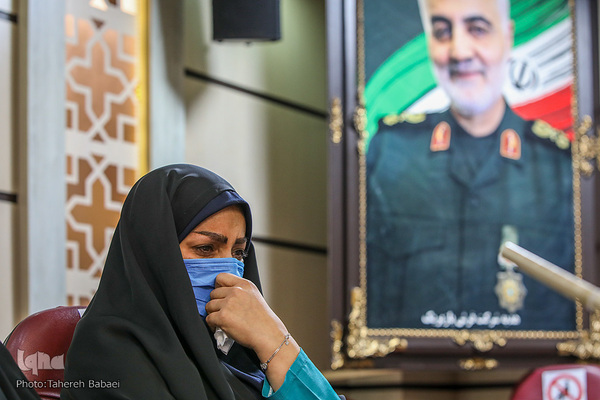 تجلیل و تکریم از مقام شامخ پرستاران و مدافعان سلامت به‌ویژه پرستاران نمونه قرآنی