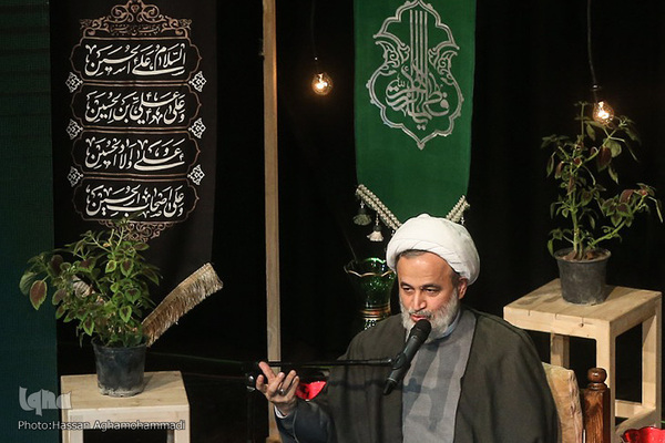  حجت الاسلام والمسلمین علیرضا پناهیان، سخنران مذهبی