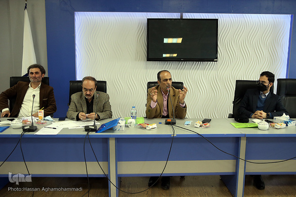 نشست توجیهی و قرعه کشی متسابقین شانزدهمین جشنواره ملی و بین المللی تلاوت‌های مجلسی