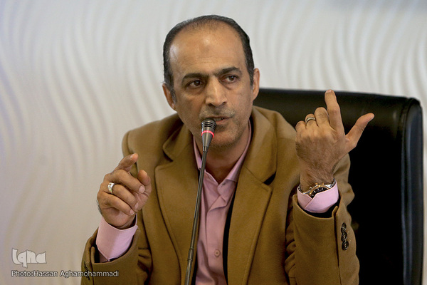 نشست توجیهی و قرعه کشی متسابقین شانزدهمین جشنواره ملی و بین المللی تلاوت‌های مجلسی