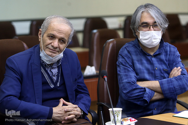 نشست نقد و بررسی کتاب «شمعدانی ها» اثر میلاد عرفان پور