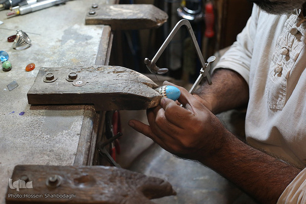 برش روی رکاب با کمک اره مویی