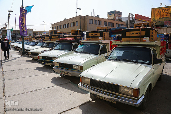 اهدای ۱۱۰سری جهیزیه به مددجویان کمیته امداد امام خمینی در حرم حضرت معصومه(س)