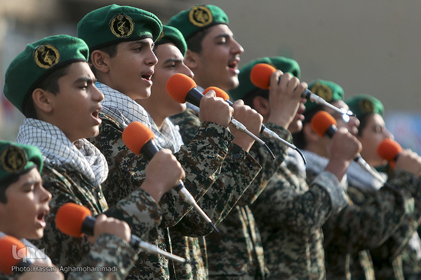 مراسم نواختن زنگ ملی مبارزه با استکبار جهانی و گرامیداشت روز دانش‌آموز