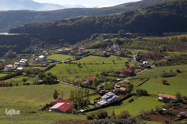 فصل خزان در گردنه «حیران» آستارا در شمالی‌ترین نقطه استان گیلان