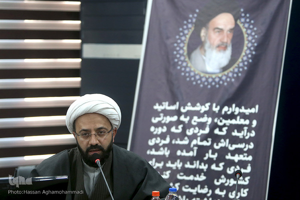 حجت‌الاسلام والمسلمین مهدی فاطمی‌پور، معاون فرهنگی نهاد نمایندگی مقام معظم رهبری در دانشگاه‌ها