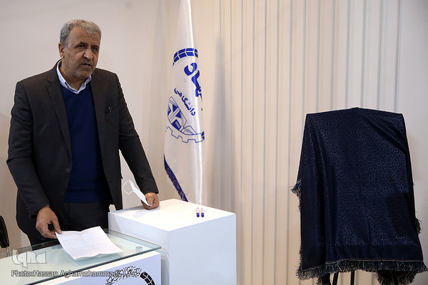 عبدالحسین شاهوردی، رئیس پژوهشکده رویان جهاددانشگاهی