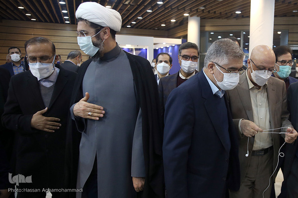 مهمانان نمایشگاه توانمندی‌ها و دستاوردهای جهاددانشگاهی