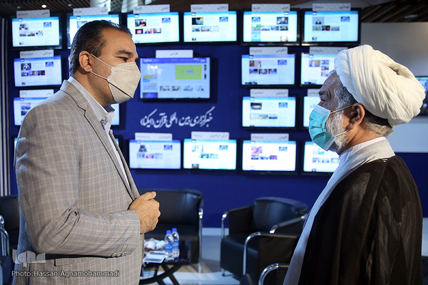 غرفه ایکنا در نمایشگاه دستاوردهای جهاددانشگاهی