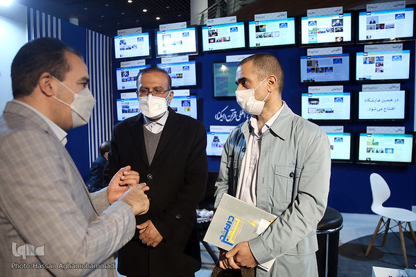 غرفه ایکنا در نمایشگاه دستاوردهای جهاددانشگاهی