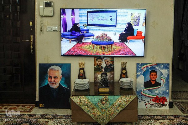 دیدار جامعه قرآنی با خانواده شهید وحید زمانی‌نیا