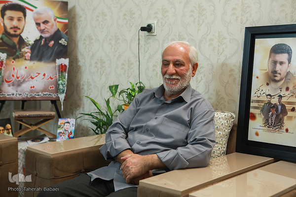 دیدار جامعه قرآنی با خانواده شهید وحید زمانی‌نیا
