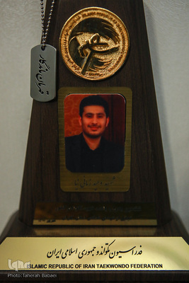 دیدار جامعه قرآنی با خانواده شهید وحید زمانی‌نیا