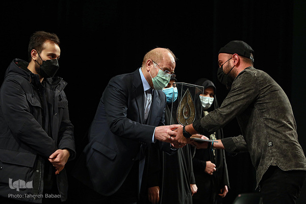 همایش موسیقایی «مقام حماسه» اجرای ارکستری موسیقی به یاد شهید سلیمانی