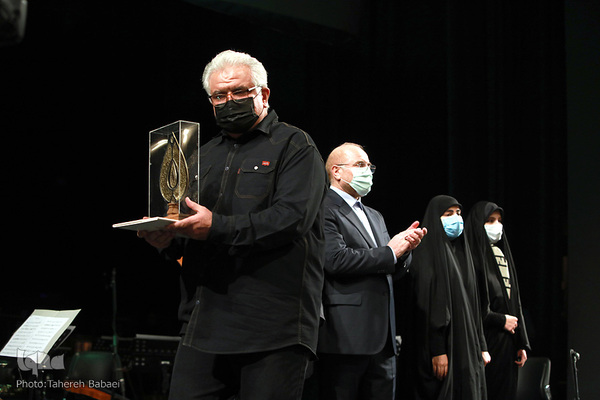 همایش موسیقایی «مقام حماسه» اجرای ارکستری موسیقی به یاد شهید سلیمانی