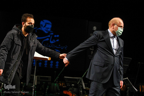 همایش موسیقایی «مقام حماسه» اجرای ارکستری موسیقی به یاد شهید سلیمانی