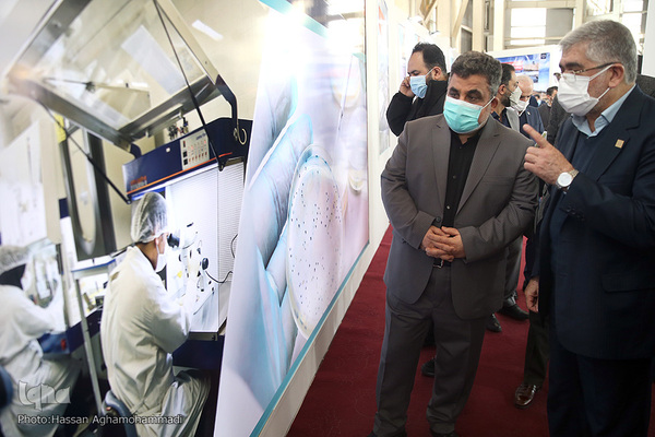 بازدید سردار سرتیپ پاسدار سید مهدی فرحی، جانشین وزیر دفاع و پشتیبانی نیروهای مسلح از نمایشگاه دستاوردها و توانمندی‌های جهاددانشگاهی