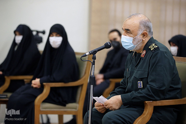 دیدار خانواده و اعضای ستاد بزرگداشت شهید حاج قاسم سلیمانی با رهبر انقلاب