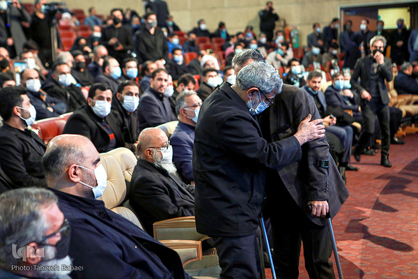 مراسم بزرگداشت شهدای مدافع حرم در برج میلاد