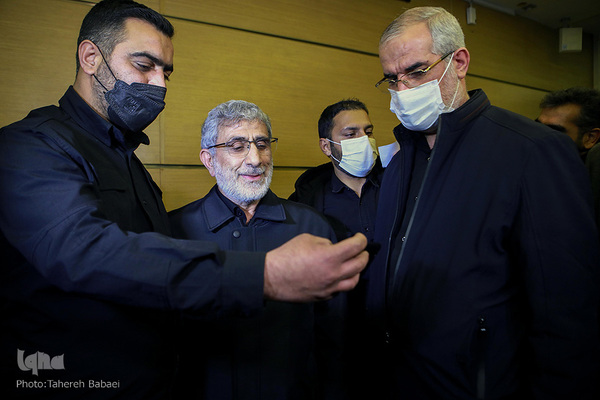 مراسم بزرگداشت شهدای مدافع حرم در برج میلاد