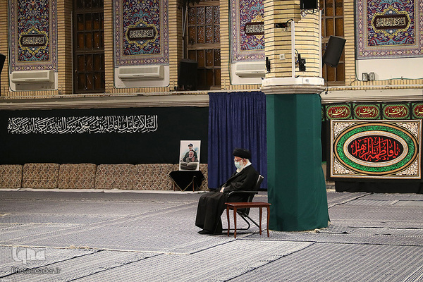مراسم عزاداری شب شهادت حضرت فاطمه‌زهرا (س) در حسینیه امام خمینی(ره)