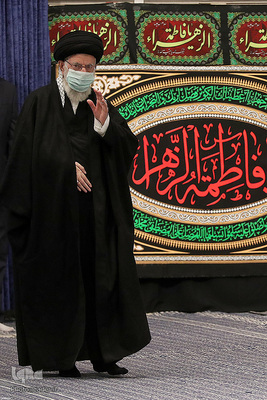 مراسم عزاداری شب شهادت حضرت فاطمه‌زهرا (س) در حسینیه امام خمینی(ره)