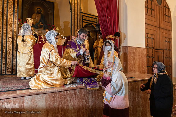 مراسم غسل تعمید و جشن سال نو مسیحی ارامنه در کلیسای مریم مقدس تبریز