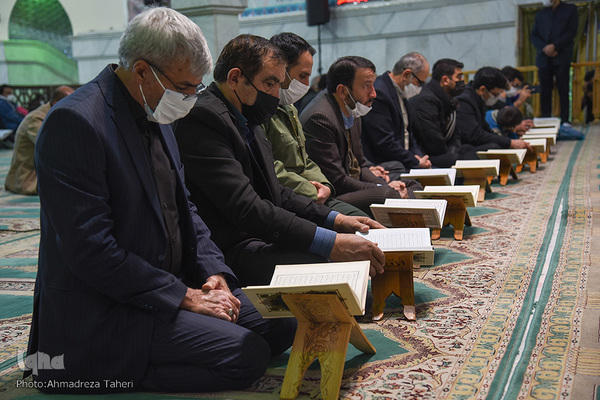 محفل انس با قرآن کریم در امامزاده سیدمحمد(ع) خمینی‌شهر