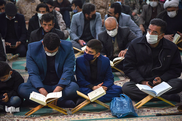 محفل انس با قرآن کریم در امامزاده سیدمحمد(ع) خمینی‌شهر