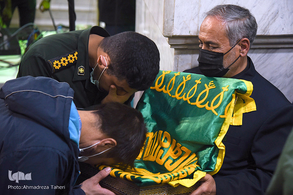 محفل انس با قرآن کریم در امامزاده سیدمحمد(ع) خمینی‌شهر