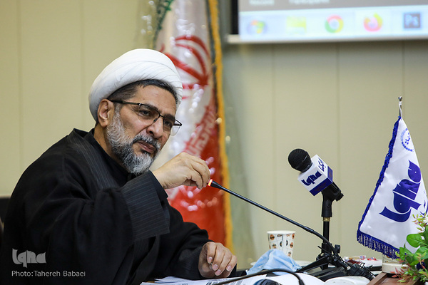 حجت‌الاسلام حمید محمدی، دبیر شورای توسعه فرهنگ قرآنی، نشست بررسی چگونگی تحول در ساختار امور قرآنی کشور