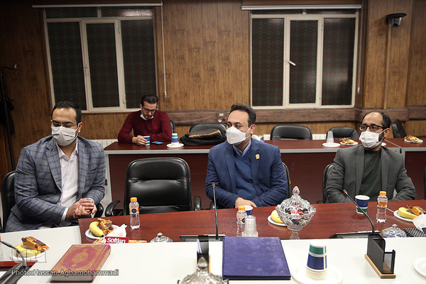 مراسم رونمایی از کتاب صوتی «بهار خاموش»