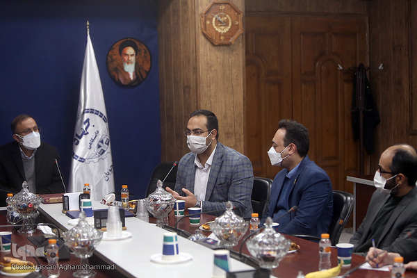 مراسم رونمایی از کتاب صوتی «بهار خاموش»