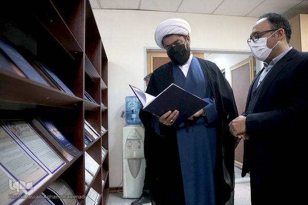 بازدید حجت‌الاسلام والمسلمین مهدی شجاع، مدیرکل ارتباطات و هماهنگی معاونت قرآن و عترت وزارت فرهنگ و ارشاد اسلامی از مرکز مطالعات میان رشته ای قرآن کریم سازمان قرآنی دانشگاهیان کشور