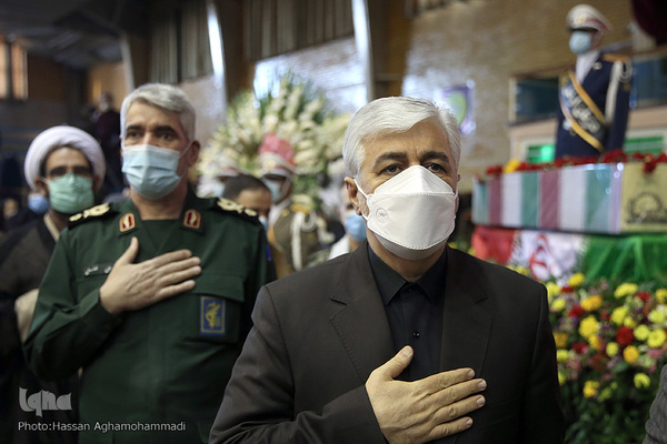 مراسم تشییع و تدفین دو شهید گمنام دفاع مقدس در وزارت ورزش و جوانان