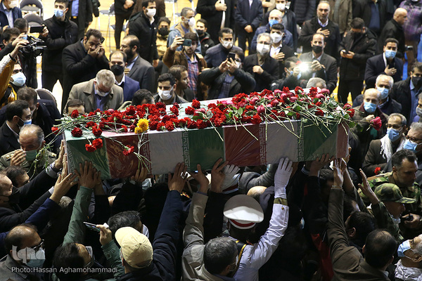 مراسم تشییع و تدفین دو شهید گمنام دفاع مقدس در وزارت ورزش و جوانان