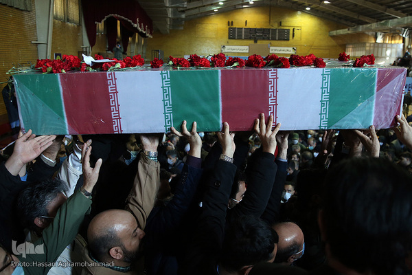 مراسم تشییع و تدفین دو شهید گمنام دفاع مقدس در وزارت ورزش و جوانان