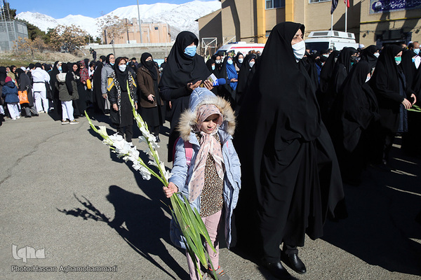 مراسم تشییع و تدفین دو شهید گمنام دفاع مقدس در وزارت ورزش و جوانان
