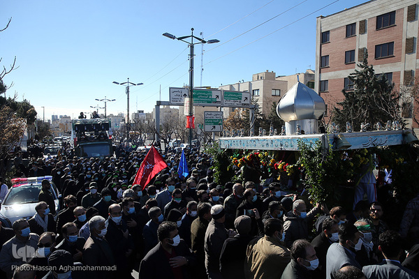 مراسم تشییع و تدفین دو شهید گمنام دفاع مقدس در وزارت ورزش و جوانان