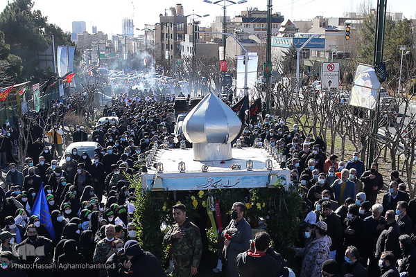 مراسم تشییع و تدفین دو شهید گمنام دفاع مقدس در وزارت ورزش و جوانان