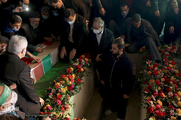 مراسم تشییع و تدفین دو شهید گمنام دفاع مقدس در وزارت ورزش و جوانان