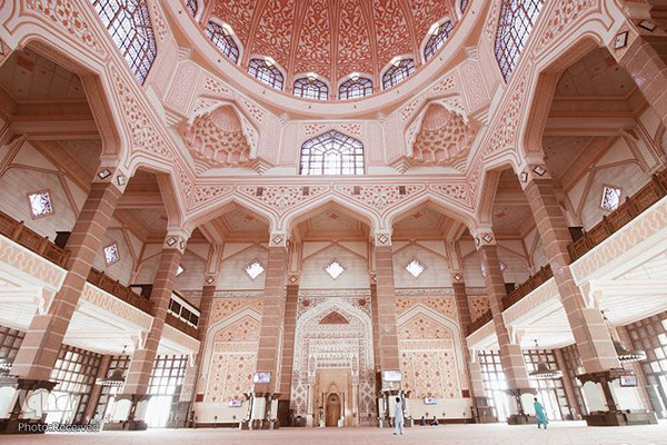 مسجد صورتی مالزی