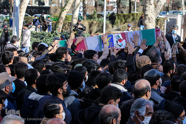 تشییع و خاکسپاری پیکر ۲ شهید گمنام دفاع مقدس در مشهد