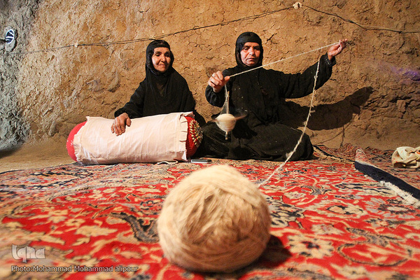 مادران ایل