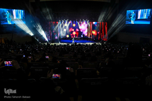 مراسم تکریم روز زن