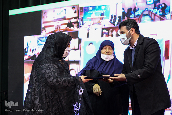 تکریم مقام زن در وزارتخانه تعاون