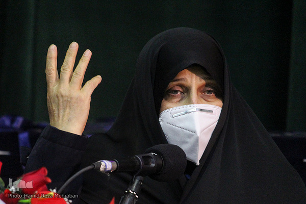 تکریم مقام زن در وزارتخانه تعاون