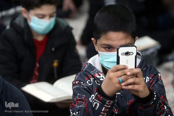 محفل انس با قران کاروان قرآنی انقلاب در امامزاده سید اسحاق(ع) ساوه